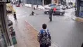 Direksiyon başında fenalaşan sürücü inşaata daldı: Yaya son anda kurtuldu