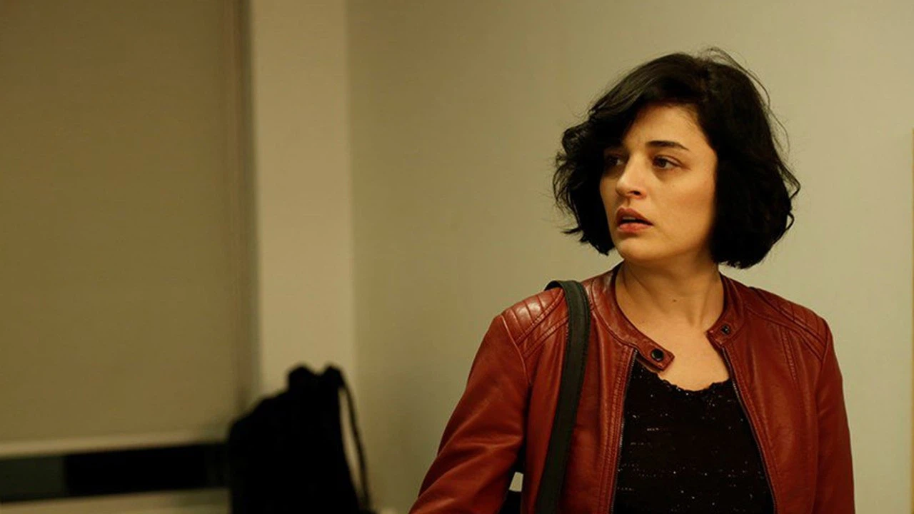 Gonca Vuslateri gıda zehirlenmesi yaşadı