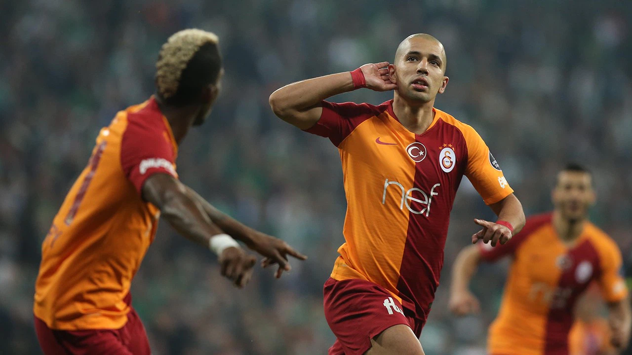 GS'yi şikayetti, FB'ye gitmek istiyor