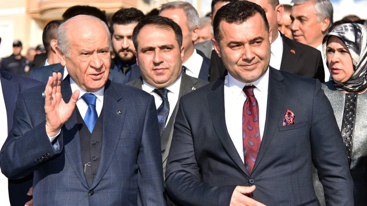 Alanya Belediye Başkanı Adem Murat Yücel, koronavirüse yakalandı