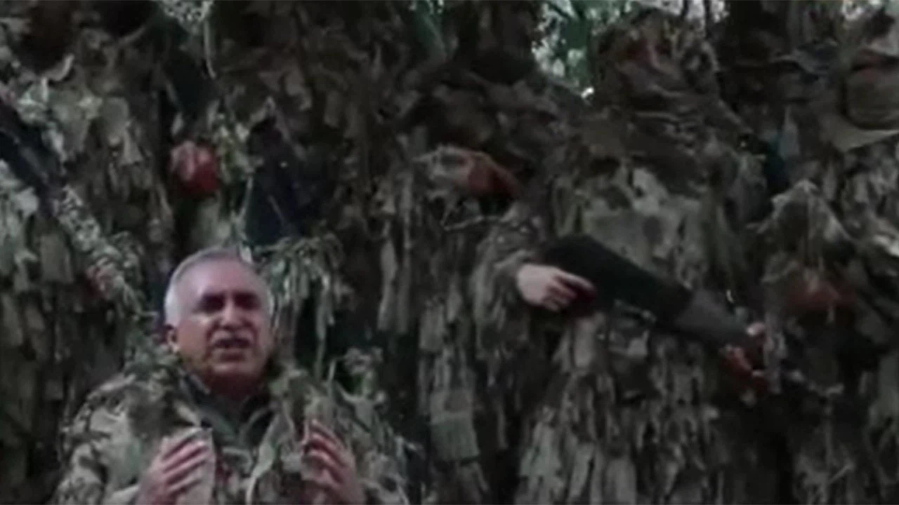 PKK elebaşı Murat Karayılan'ın operasyon korkusu kameraya yansıdı