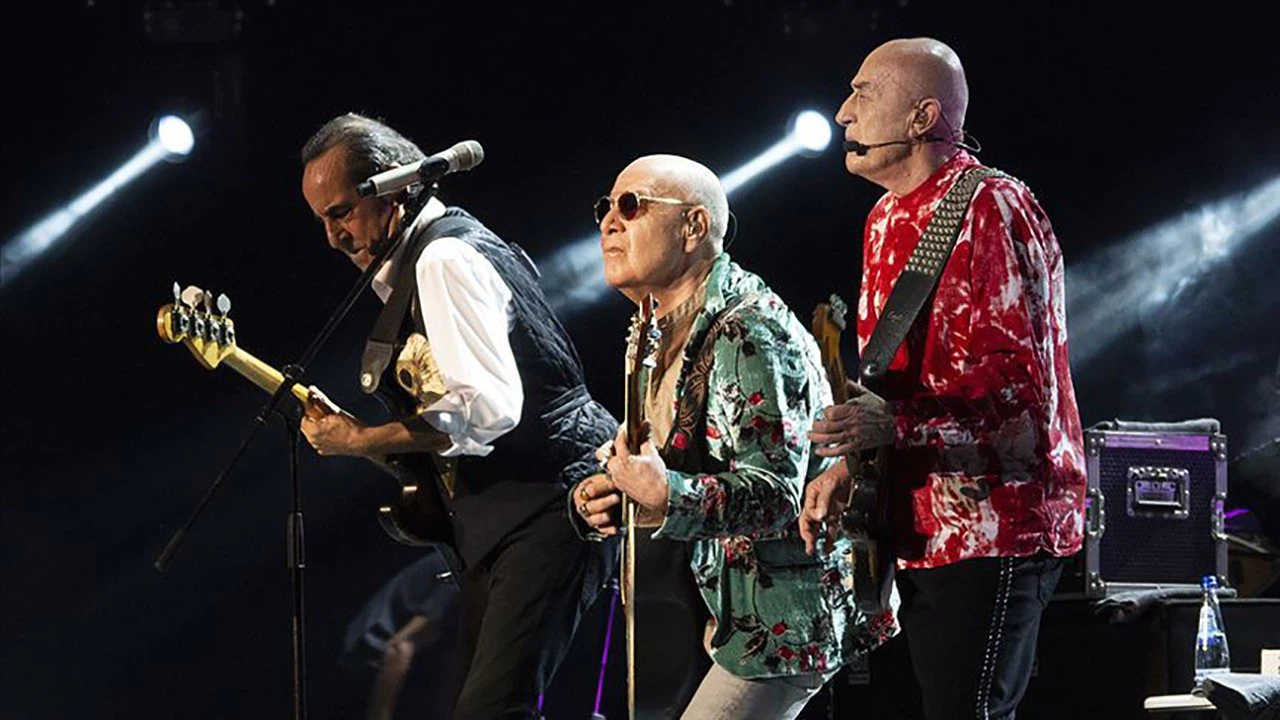 'Amadeus' oyunu, MFÖ ve Haluk Levent, sanatseverlerle buluşacak