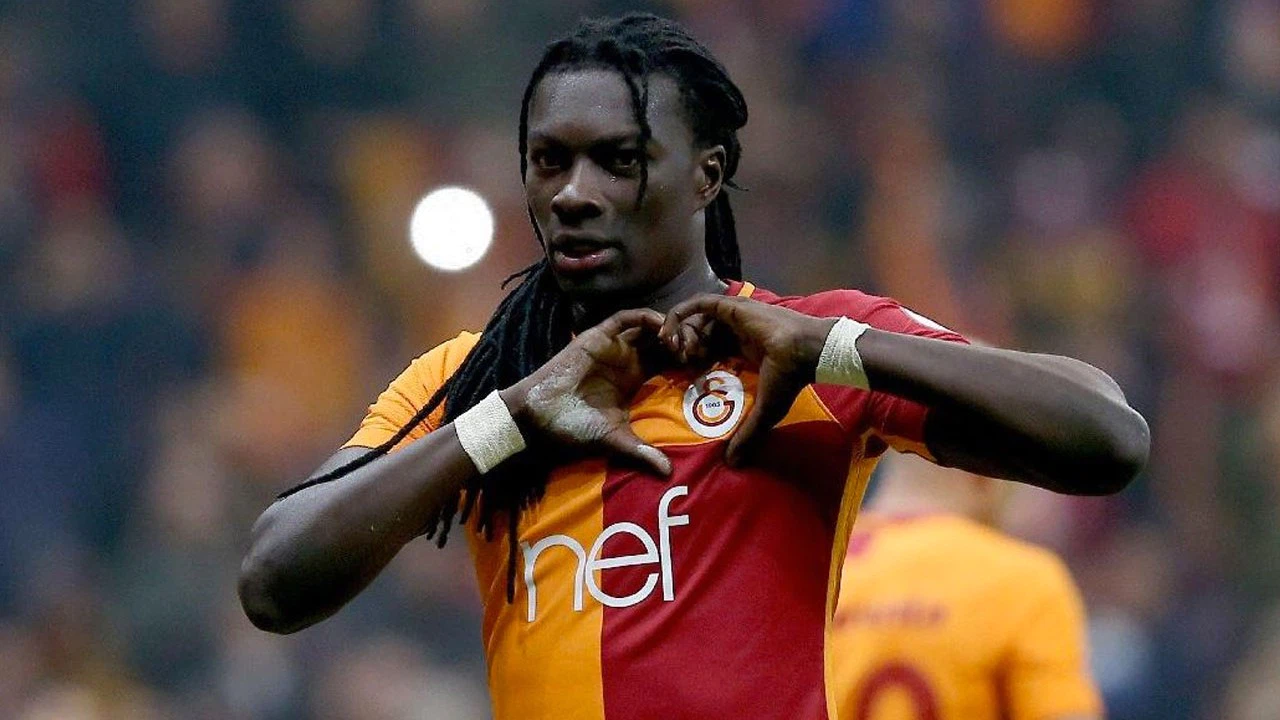 Bafetimbi Gomis yine maç sırasında bayıldı