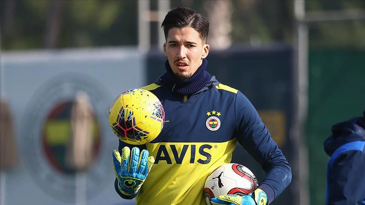 Altay'ın 35 metreden yediği frikik golü, FB'nin hazırlık maçına damga vurdu