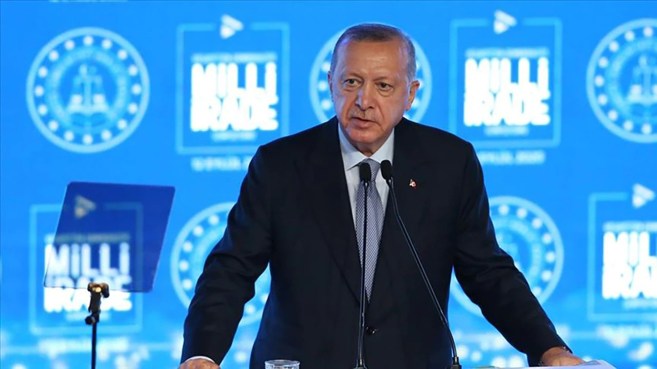 Başkan Erdoğan'dan Macron'a tarihi ders