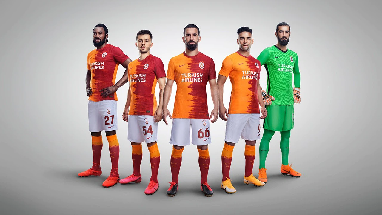 THY yine Galatasaray'ın Avrupa maçlarındaki forma sponsoru oldu
