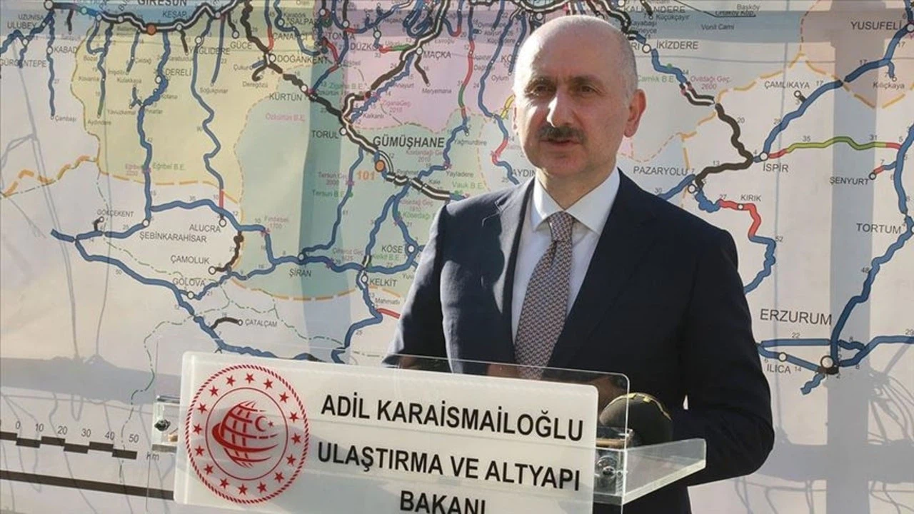 Bakan Karaismailoğlu: Yusufeli Barajı ve baraj yollarının bir an önce bitirilmesi için hummalı bir çalışma yapılıyor