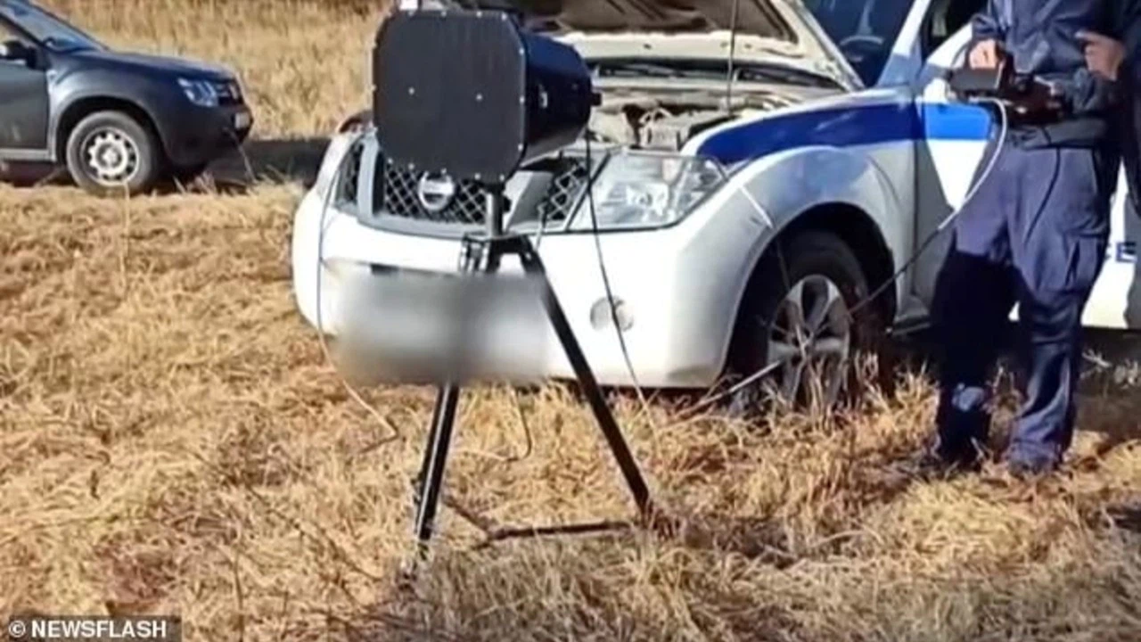 Yunanistan sığınmacılara karşı Meriç sınırına sağırlık yapabilecek ses üreten cihazlar koydu