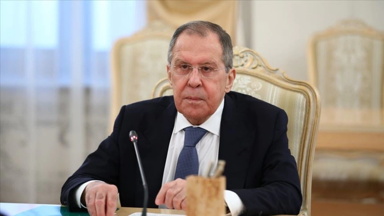 Lavrov, Kovid-19 taşıyıcısıyla temas nedeniyle kendisini izole etti