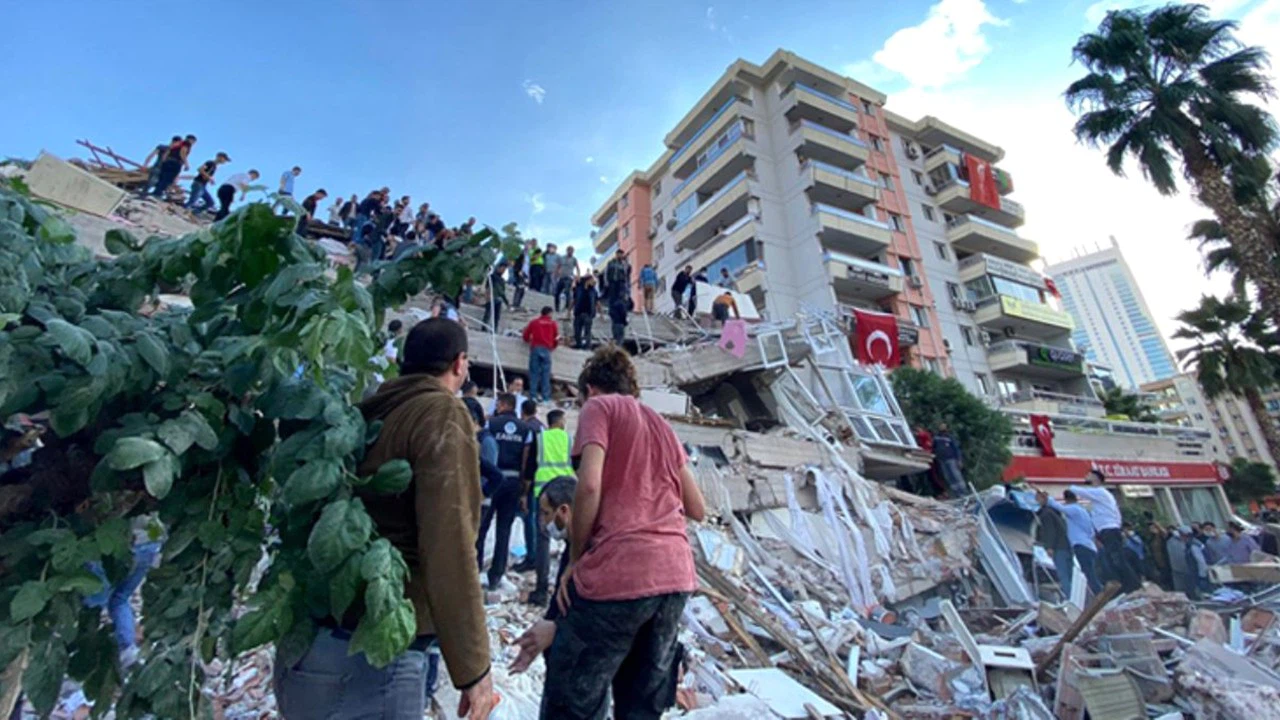 Gürsel Tekin'den tepki çeken tweet!