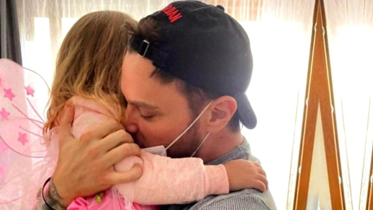 Minik Ayda'ya sürpriz ziyaret