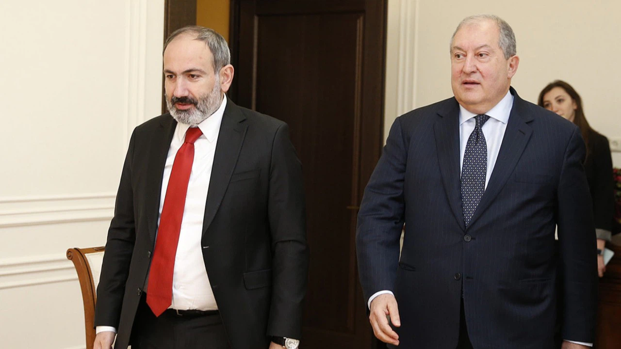 Ermenistan'da büyük kriz!