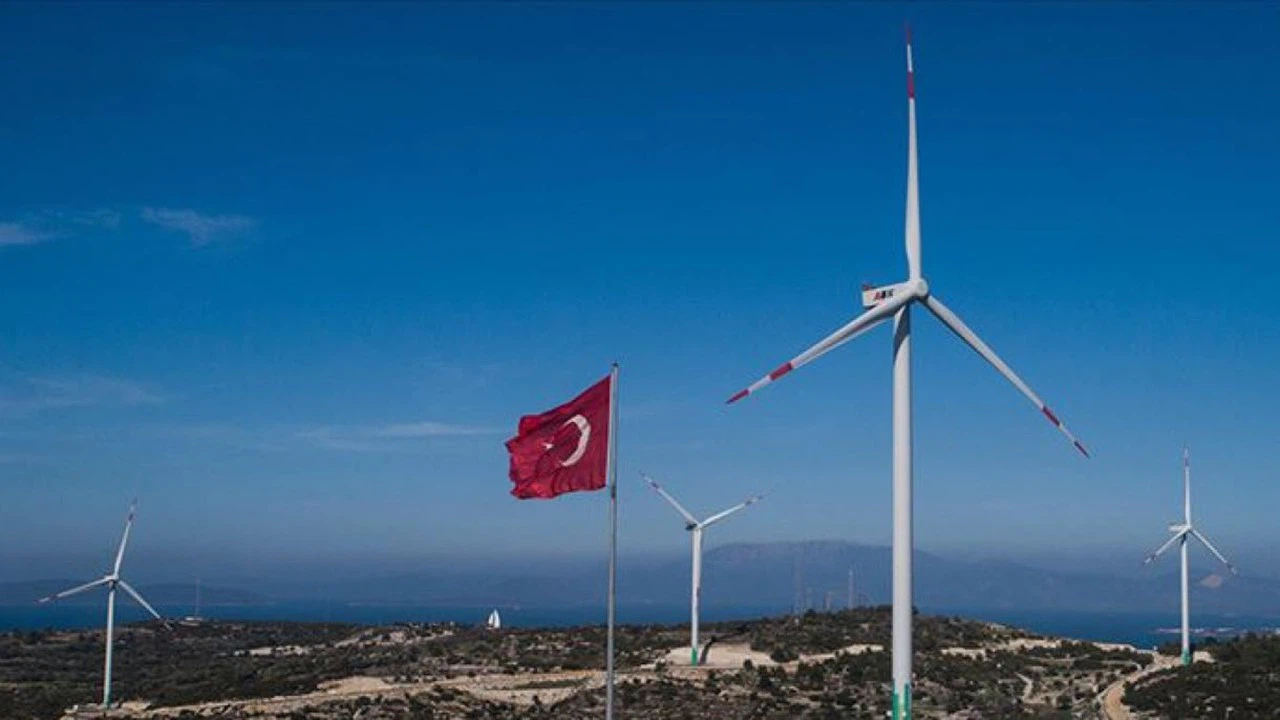Türkiye, yenilenebilir enerjide dünya devleri arasına giriyor