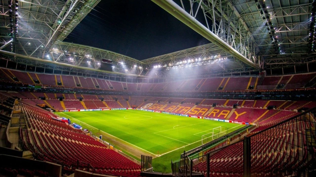 Galatasaray'dan tarihi anlaşma: Resmen açıklandı