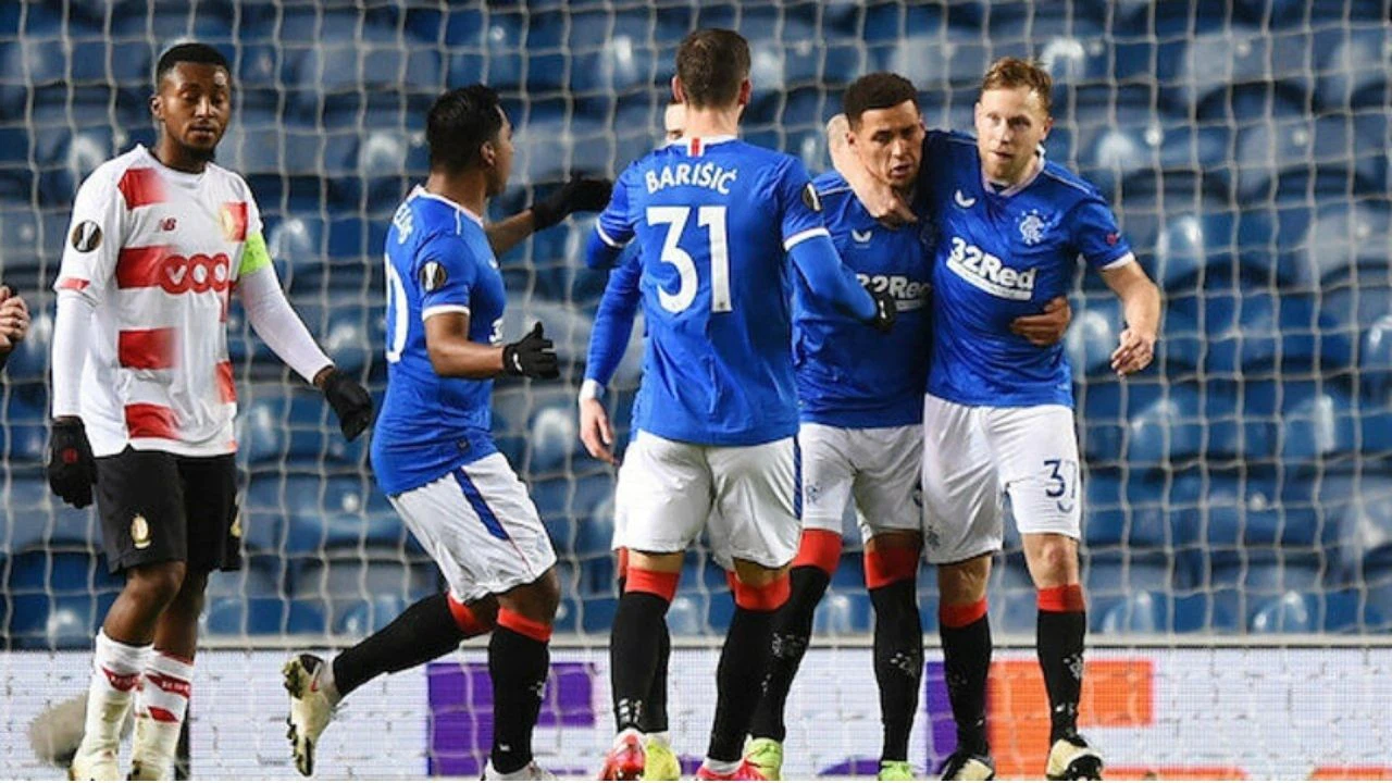 Celtic puan kaybetti Rangers 9 yıl sonra şampiyonluğunu ilan etti