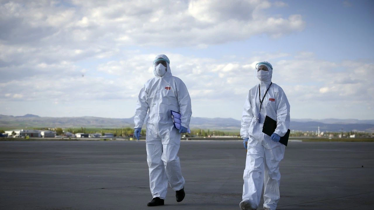 Türkiye'de koronavirüs: Salgınla geçen 1 yılda neler yaşandı?