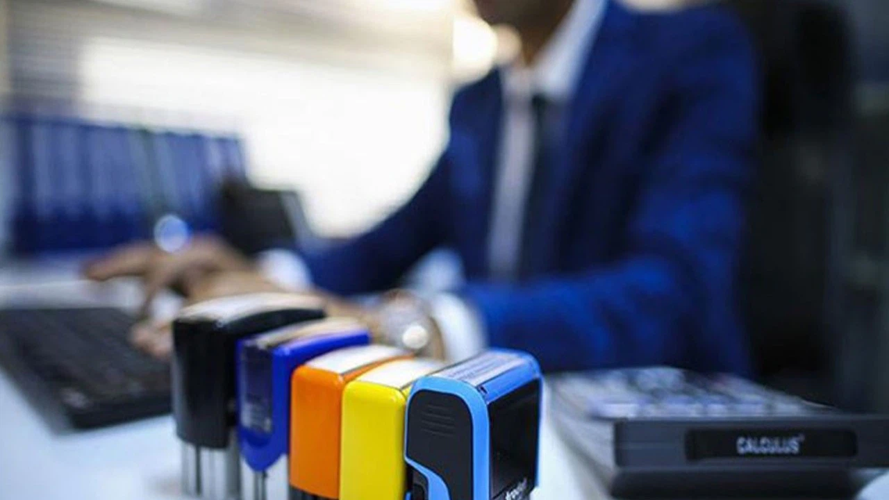 Kamu personeli alım ilanları Resmi Gazete'de