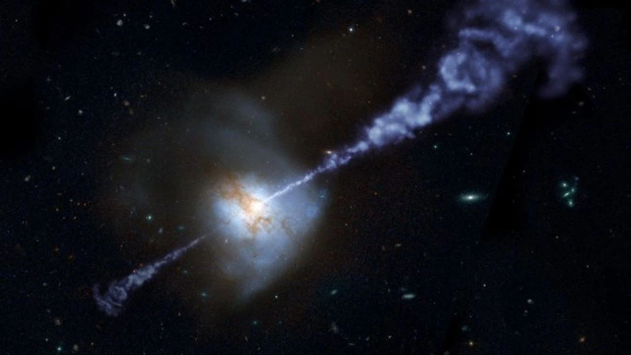 Hareket eden süper kütleli kara delik keşfedildi