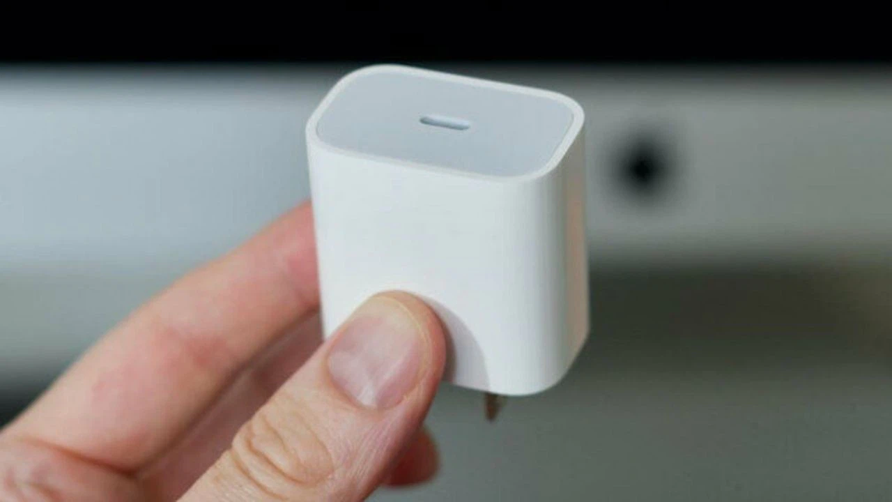 Apple internetteki sahte ürünleri bulan bir özel ekip kurdu