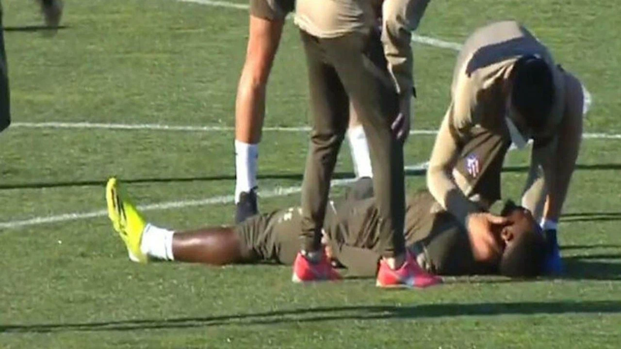 Atletico Madrid idmanında korku dolu anlar: Yıldız futbolcu bayıldı