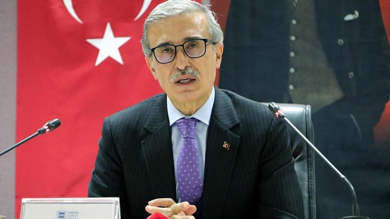 ''Siper füzeleri S-400'ün yerini alır mı?'' Prof. Dr. İsmail Demir cevap verdi