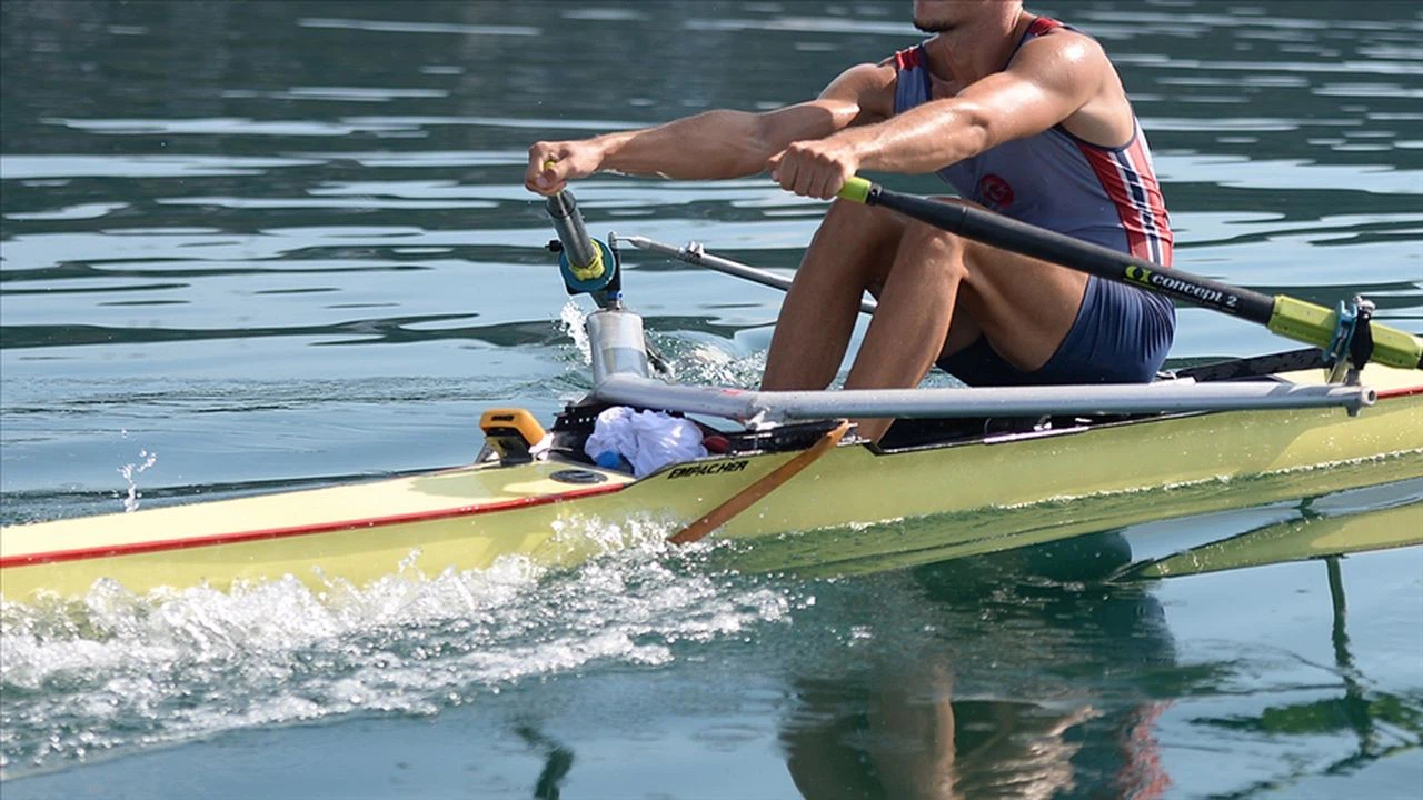 23 Yaş Altı Dünya Kürek Şampiyonası'nda milli sporculardan bronz madalya