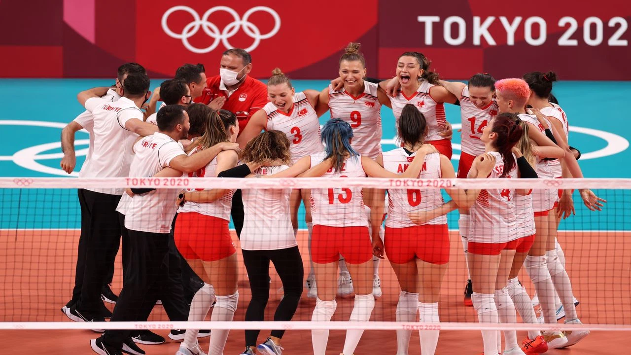 A Milli Kadın Voleybol Takımı, son olimpiyat şampiyonu Çin'i 3-0 mağlup etti
