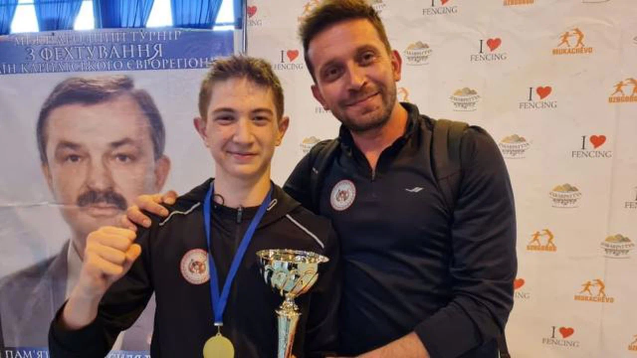 Genç milli eskrimci Yalgın Yeter Ukrayna’da şampiyon oldu