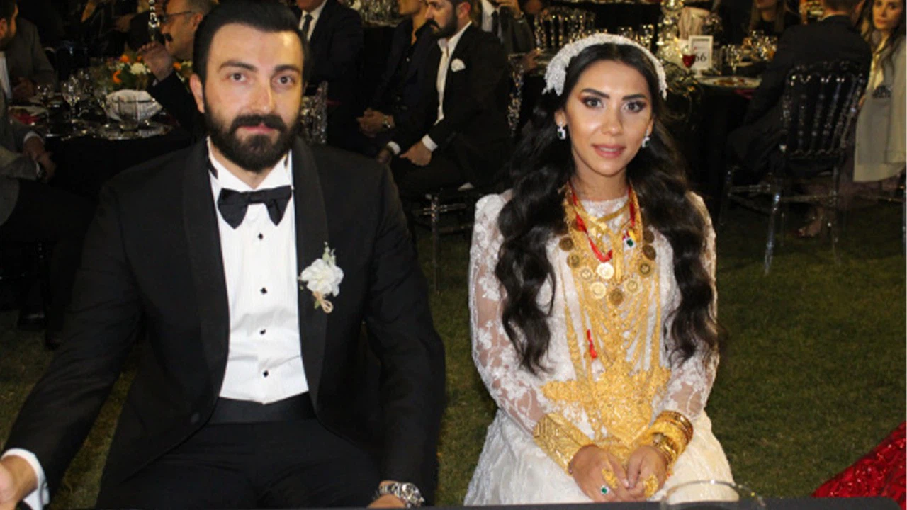 Bin 500 kişilik düğünde yeni evli çifte 2 milyon lira ve 4 kilo altın takıldı