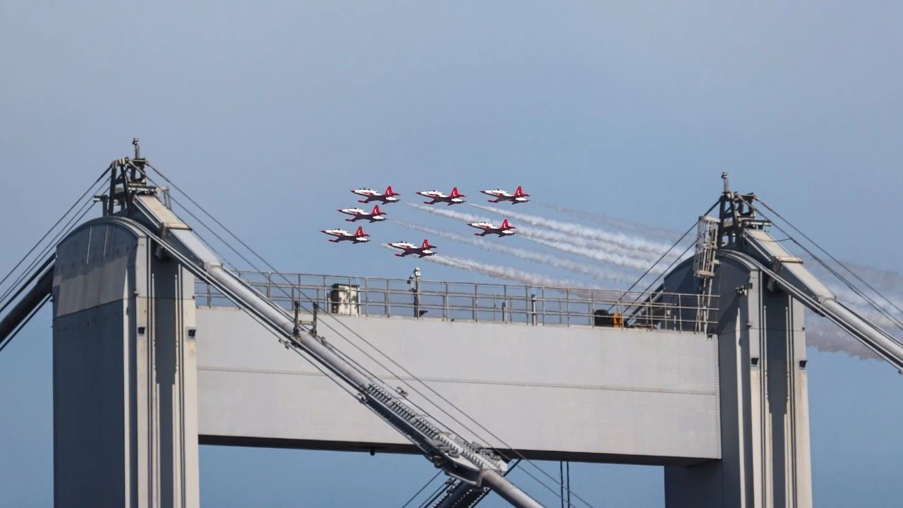 İki kardeş ülke İstanbul semalarında uçtu