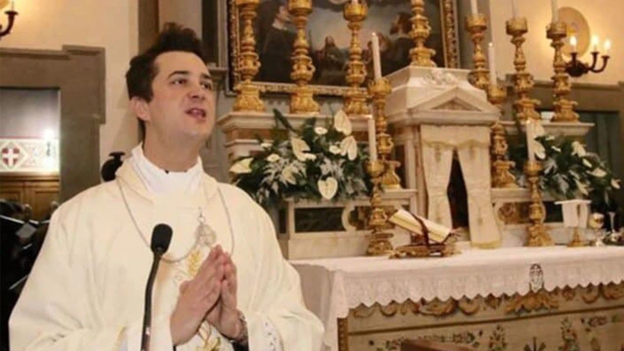 İtalya'da rahip, uyuşturucu ve seks partileri için kilise fonundan 117 bin dolar çaldı