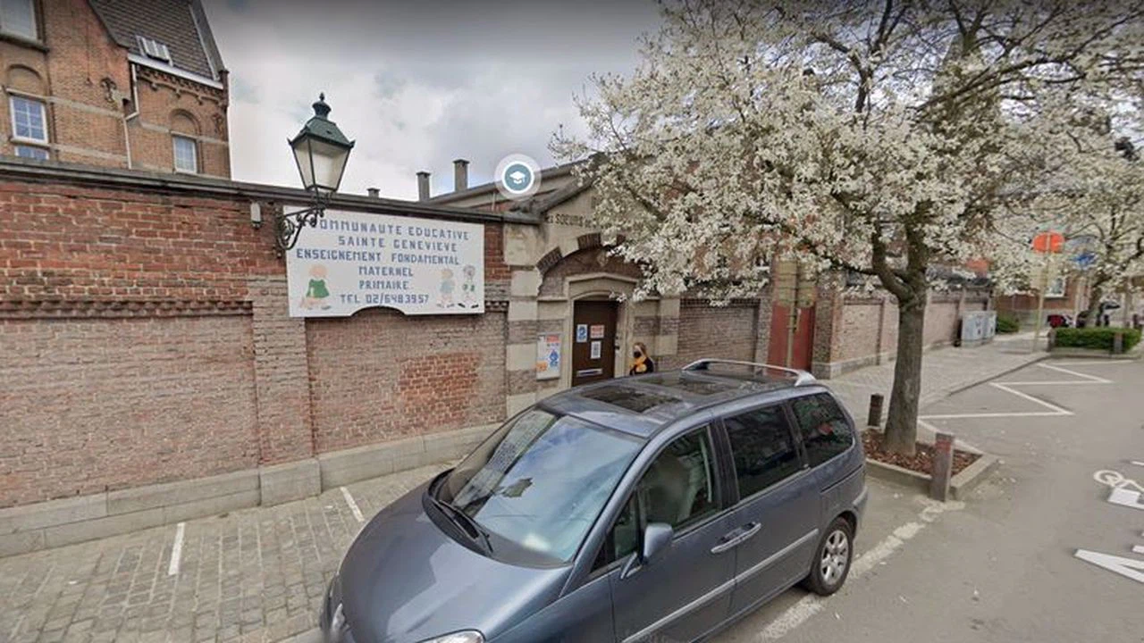 Belçika'da "başörtüsüz olma şartı" koşulan iş ilanı kaldırıldı