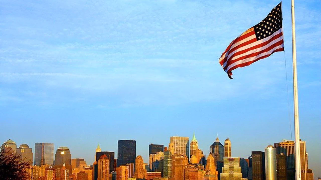 Wall Street Journal: ABD'de birçok federal yargıç davalarını gördüğü şirketlerden hisse alıp sattı