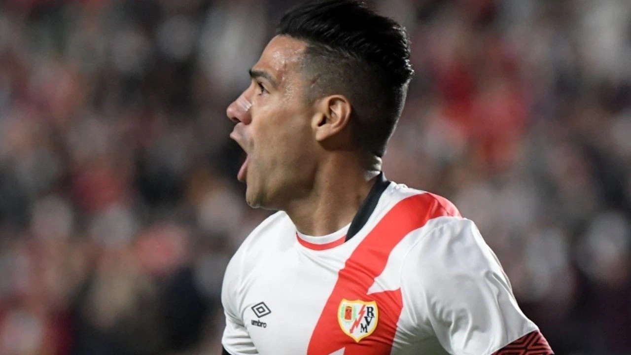 Rayo Vallecano, Falcao'nun golüyle Barcelona'yı yendi