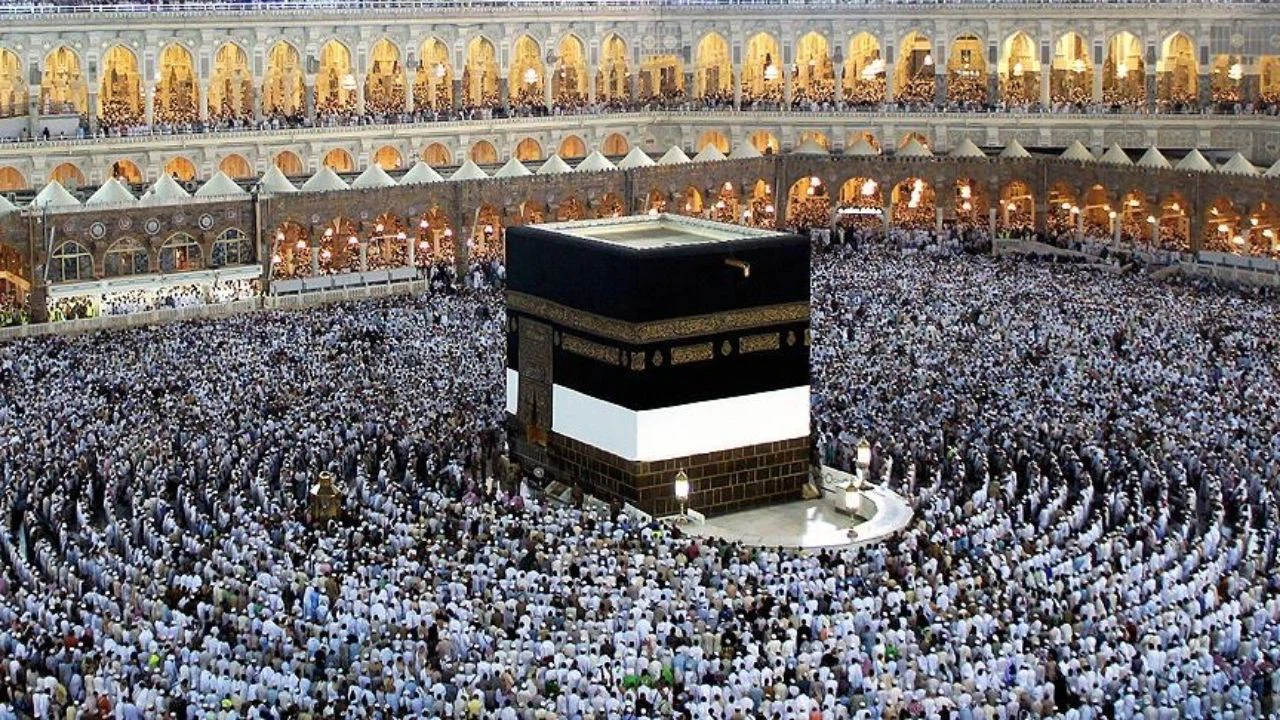 Diyanet hac ve umreye ilişkin bilgileri dijital ortama taşıdı
