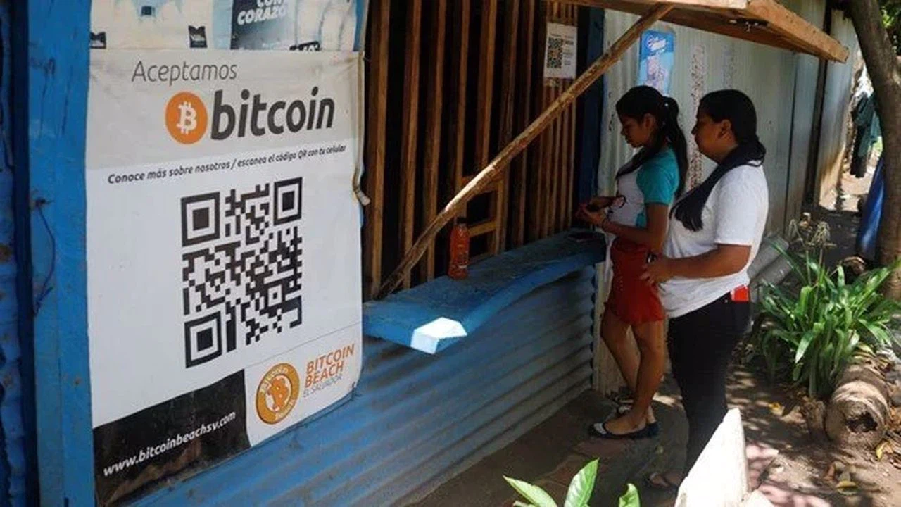 El Salvador, 25 milyon dolar değerinde 420 Bitcoin daha aldı
