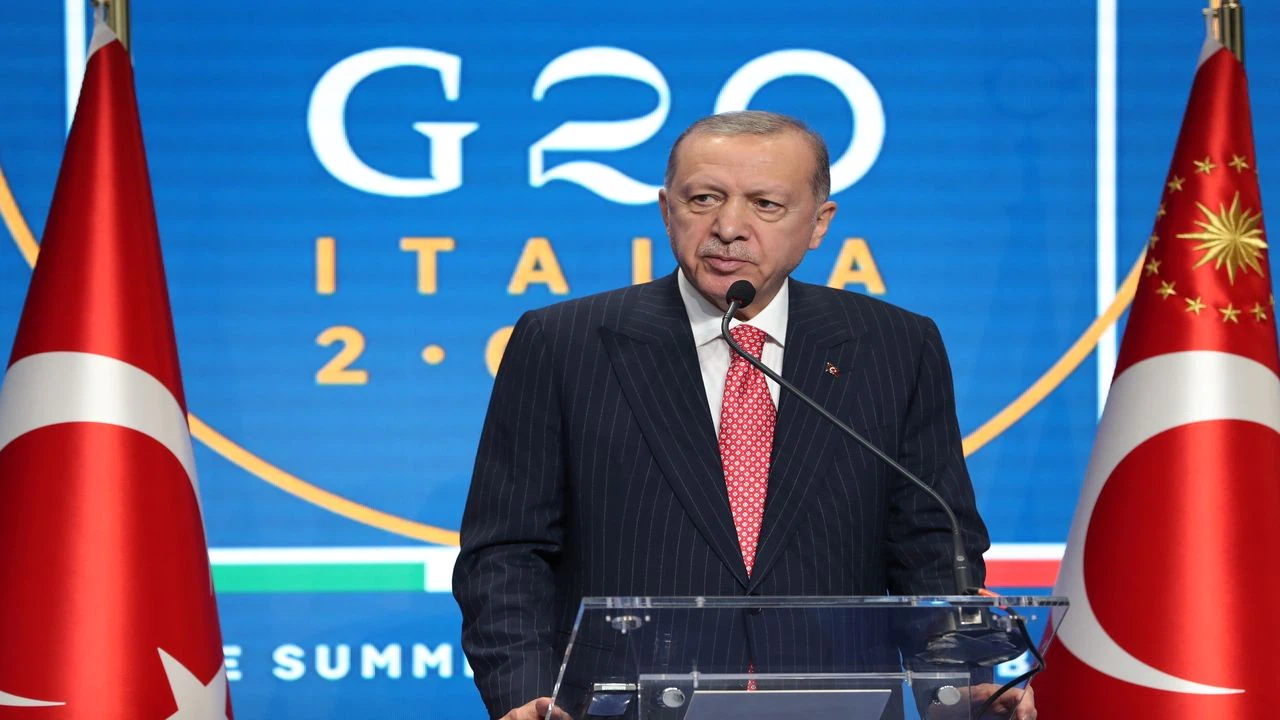 Cumhurbaşkanı Erdoğan, G20 Liderler Zirvesi sonrası basın toplantısı düzenledi