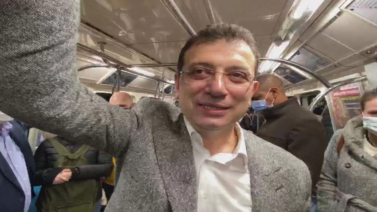 İmamoğlu ‘Metroda internet var' yayını yaparken bağlantı koptu