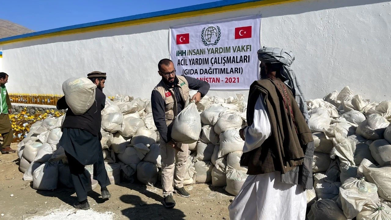 İHH Afganistan'a yardım elini uzattı