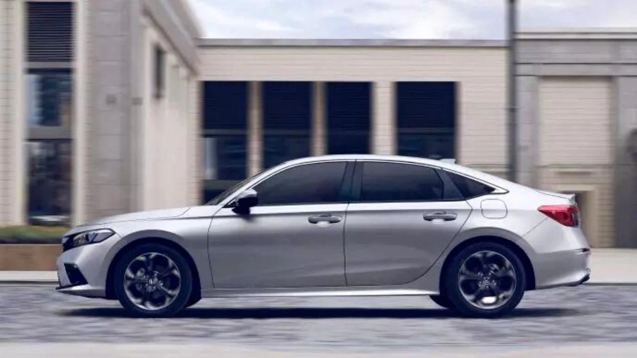 Yenilenen Honda Civic, 13 Kasım'da yollarda