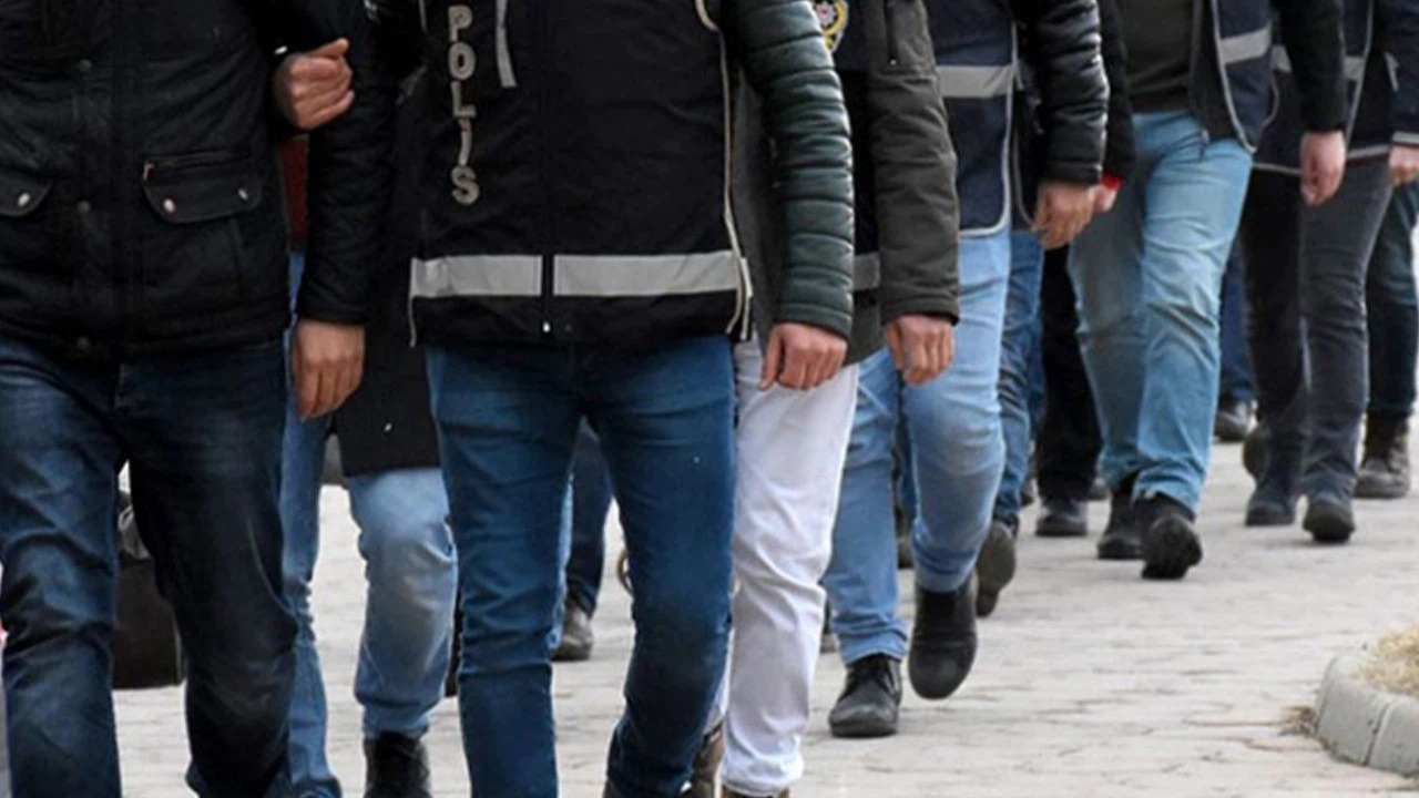 Antalya merkezli 5 ilde FETÖ operasyonu!