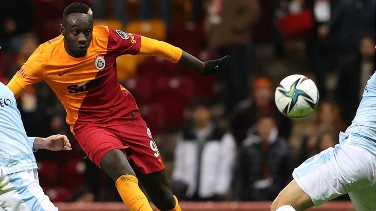 Galatasaraylı Diagne'nin kalçasında minimal kırık tespit edildi