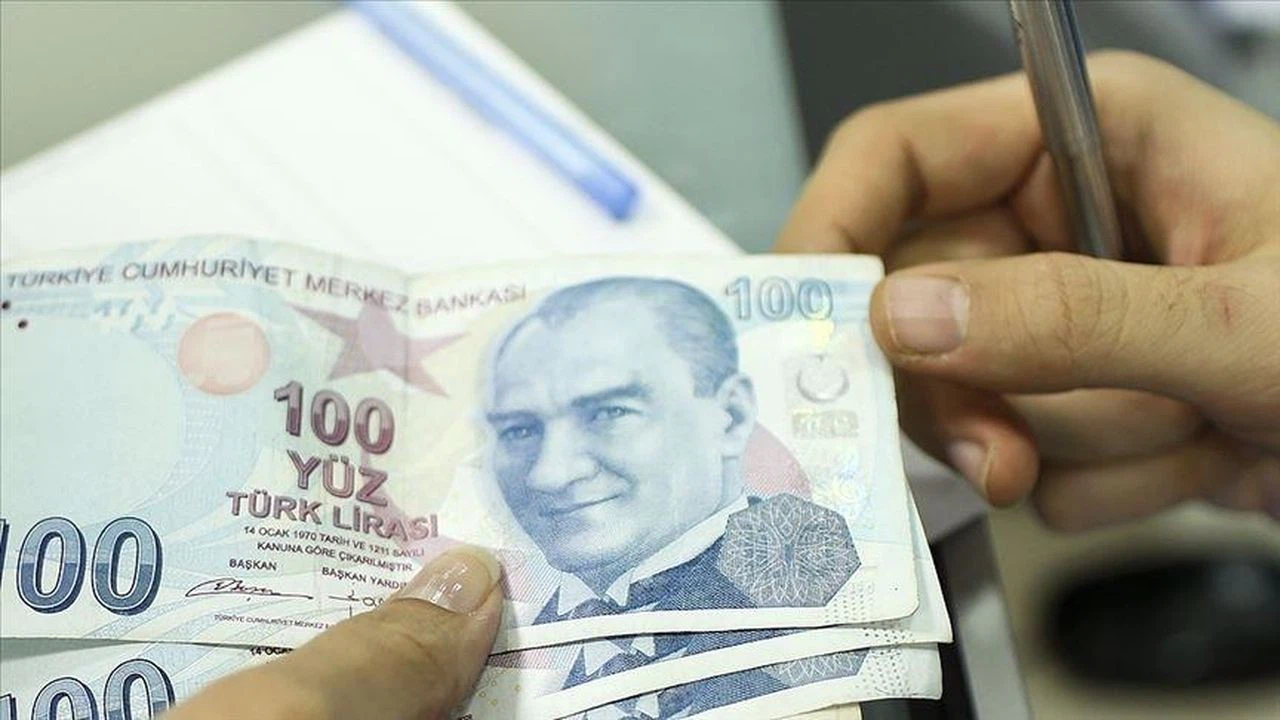 Bakan Kasapoğlu'ndan yeni yıl öncesi kredi ve burs müjdesi