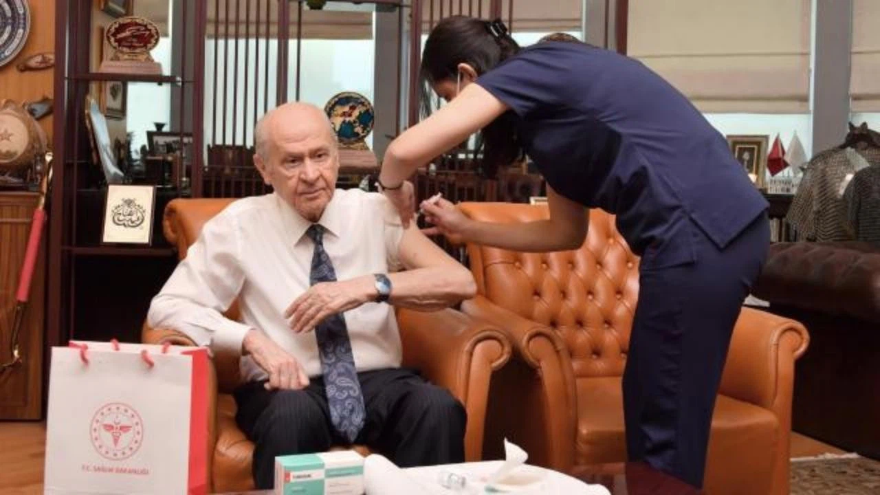 Bahçeli TURKOVAC aşısı oldu