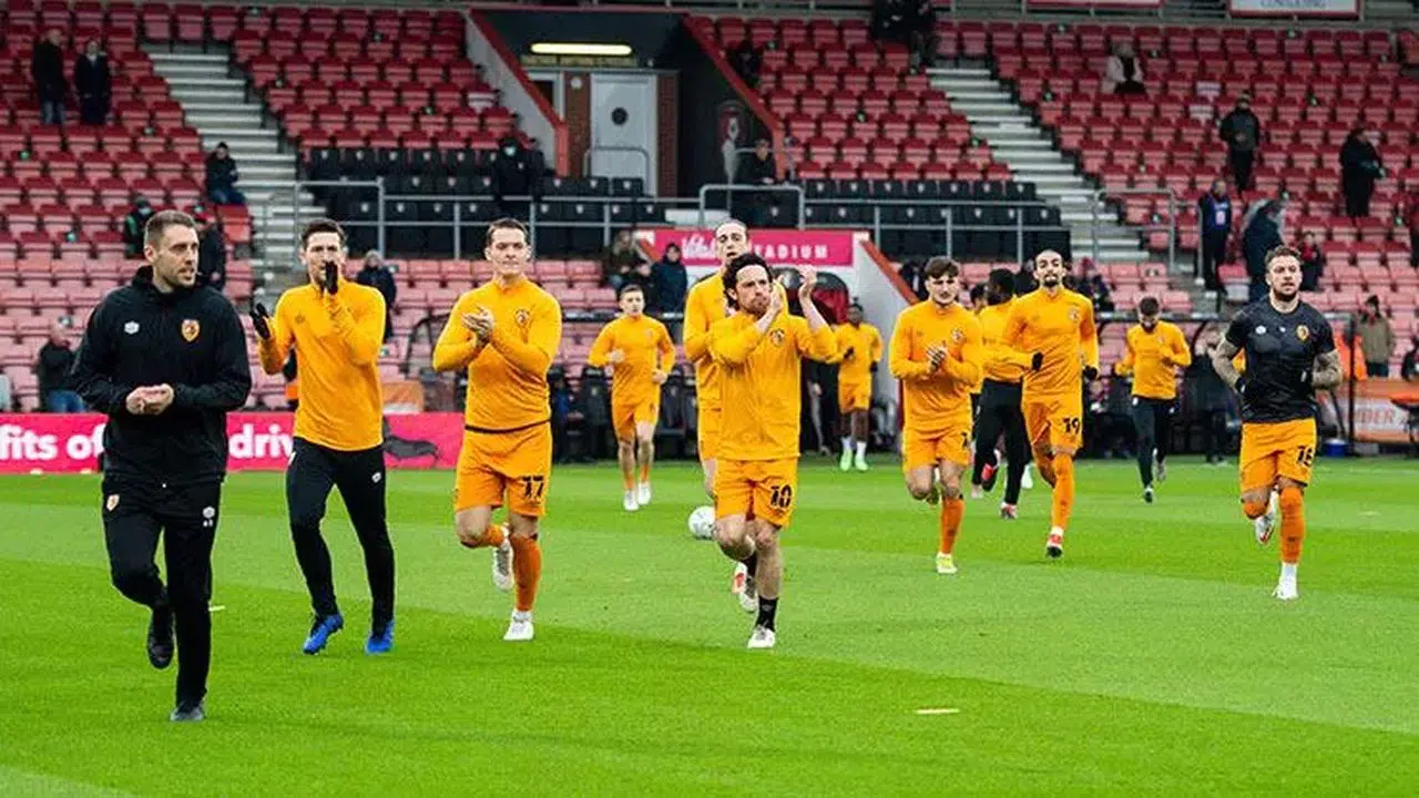 Hull City'den Acun Ilıcalı ile birlikte 2'de 2