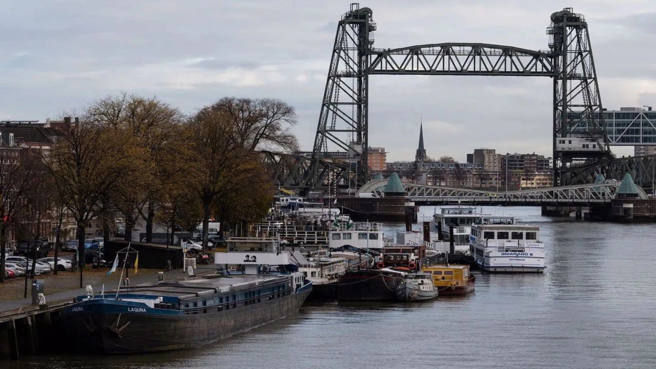 Bezos'un yatı uğruna tarihi köprü sökülecek