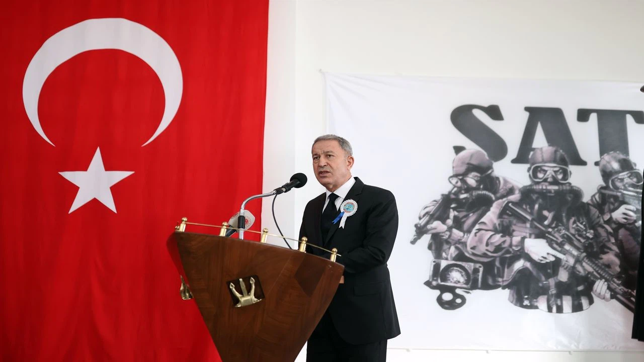Milli Savunma Bakanı Akar, SAT ve SAS Özel İhtisas Kursları Diploma Töreni'nde konuştu