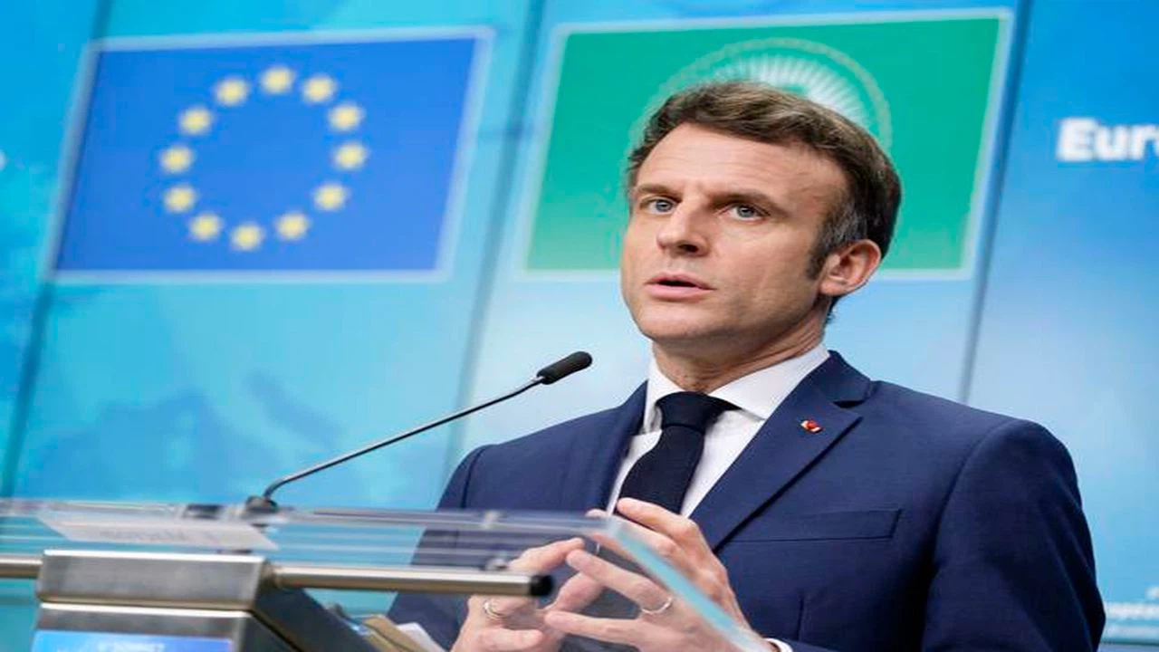 Macron, Putin'i "siyasi ve ahlaki olarak alay etmekle" suçladı