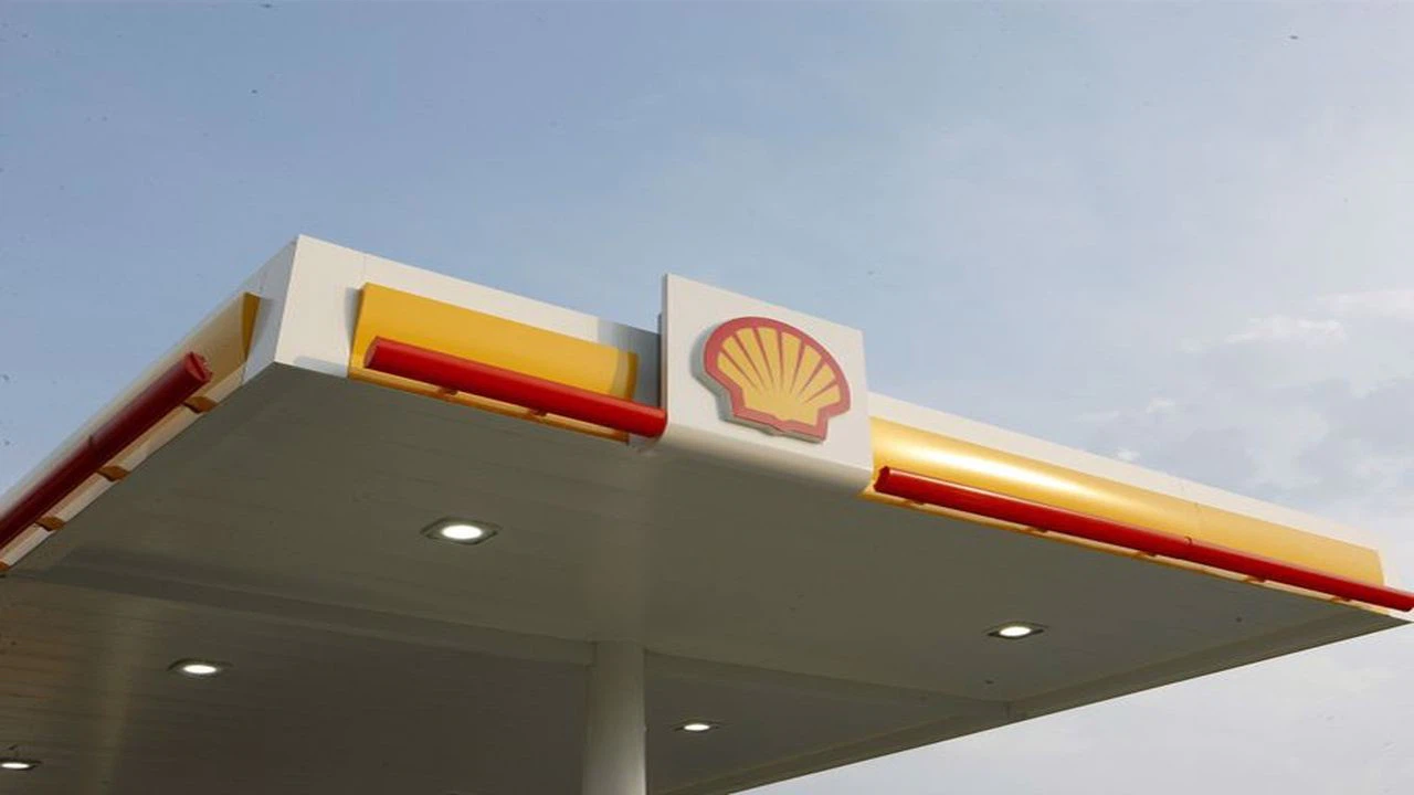 Shell, Rus petrol ve gaz yatırımlarından çekilecek, spot ham petrol alımını durduracak