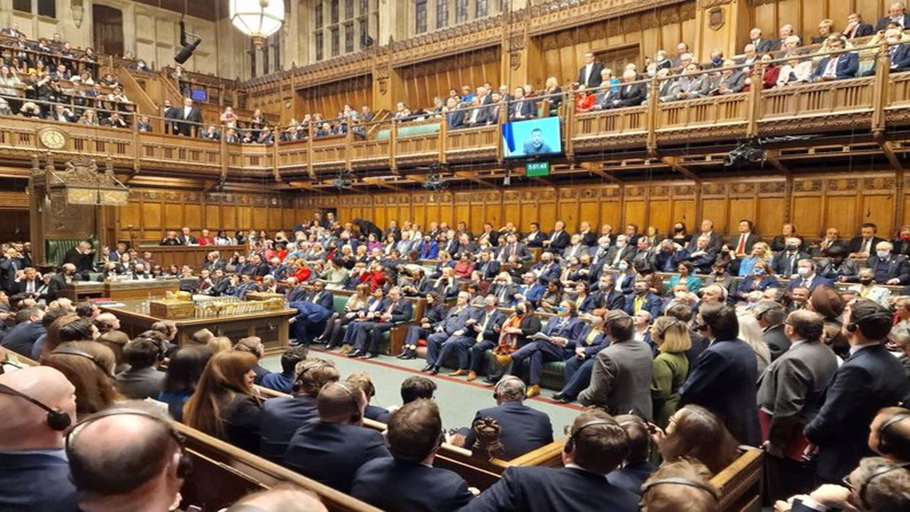 Ukrayna Devlet Başkanı Zelenskiy, İngiliz parlamentosuna hitap etti